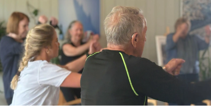 Bilde/illustrasjon for Sterk og Stødig – Trening for deg over 65 Sterk og Stødig – Trening for deg over 65